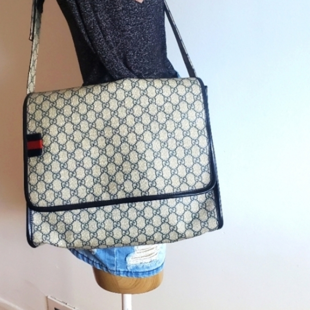(reposted) GUCCI MESSENGER BAG